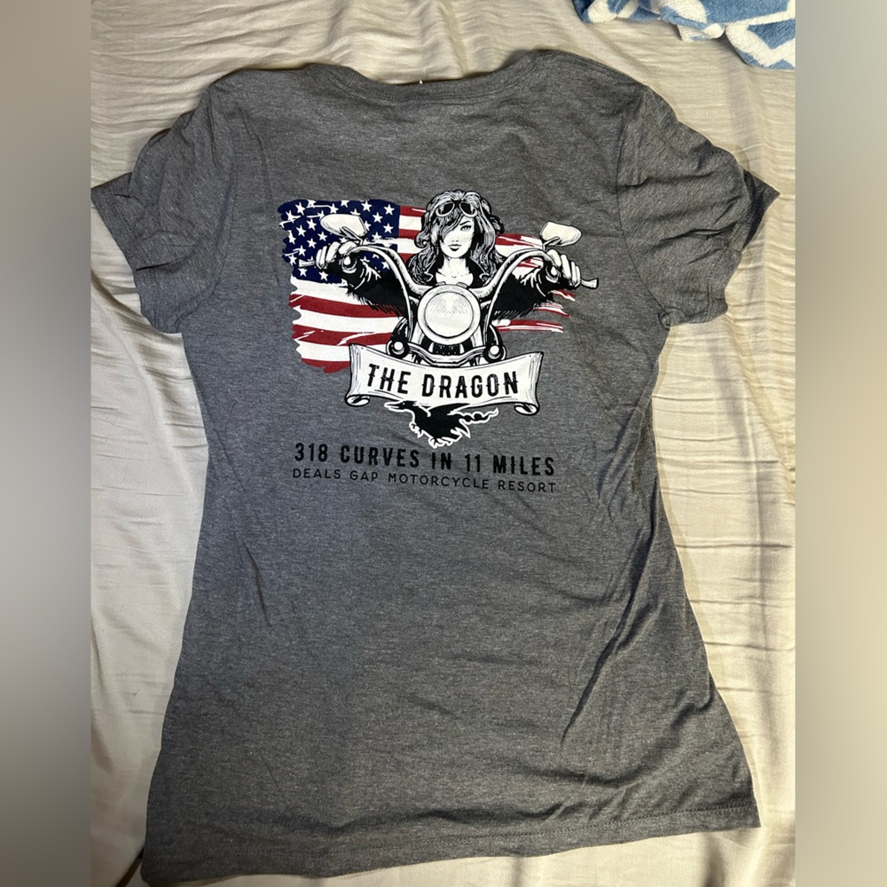 Deal’s Gap Tail of the Dragon women’s tee size Medium